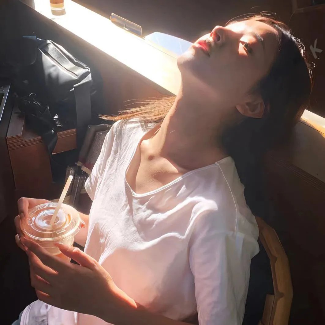 樱子小姐的脚下埋着尸体